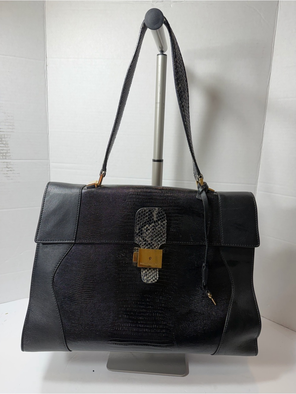 BRUNO MAGLI Black Leather Shoulder Bag with beautiful snack-print